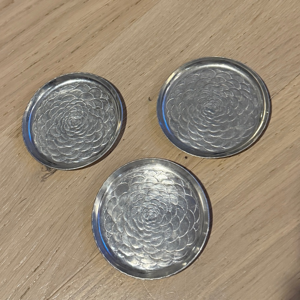 Vintage Set of Three Aluminum Coasters Mums